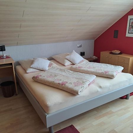 Ferienwohnung Seegarten Waldbuttelbrunn Esterno foto