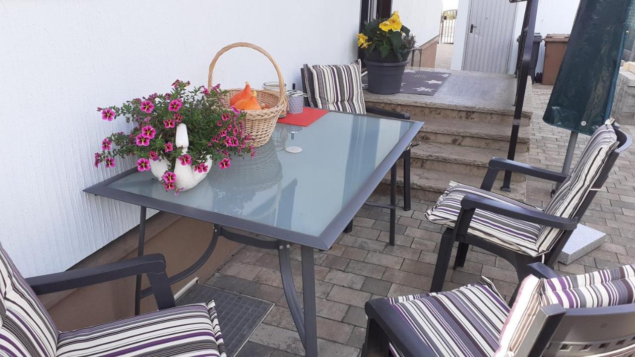Ferienwohnung Seegarten Waldbuttelbrunn Esterno foto